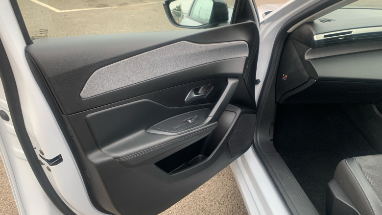 Peugeot 308 1.2 PureTech Allure 5dr EAT8 Petrol Hatchback